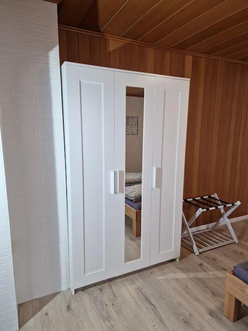 Grosszuegige Ferienwohnung 4+1 P. Büttelborn Eksteriør bilde